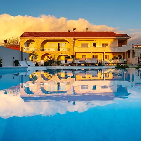 My Dalmatia - Galleli With Private Pool Lejlighed *