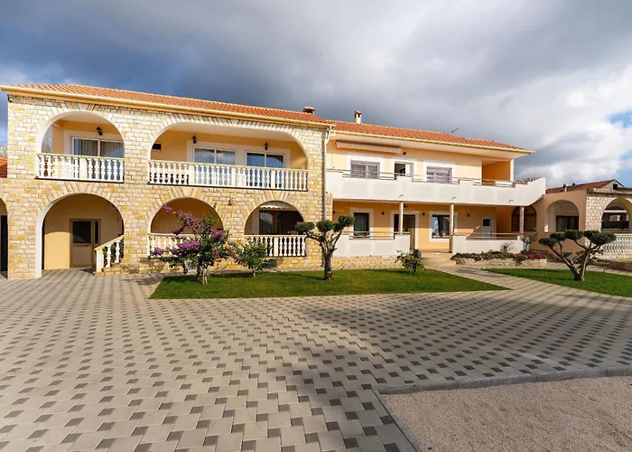 My Dalmatia - Galleli With Private Pool *