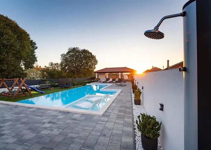 My Dalmatia - Galleli With Private Pool Galovac (Zadar)